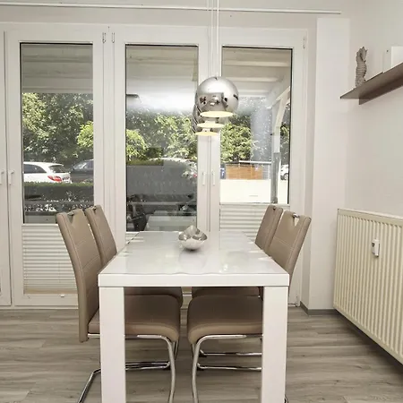 Strandnah, Terrasse, Ahoi Erlebnisbad Gratis In Sellin - Strandresidenz Brandenburg Fewo01 *